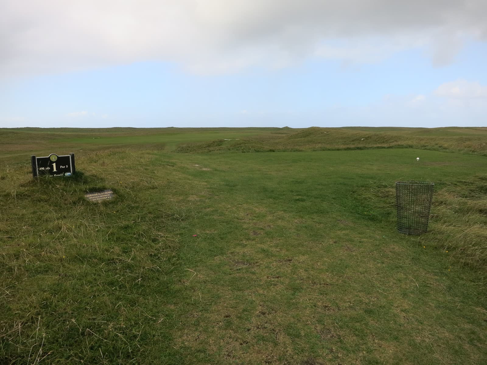First tee on the machair at Askernish, South Uist