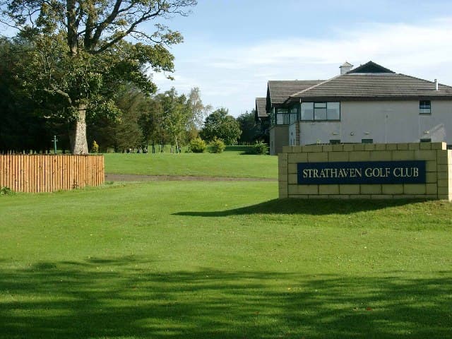 The entrance and clubhouse at Strathaven Golf Club